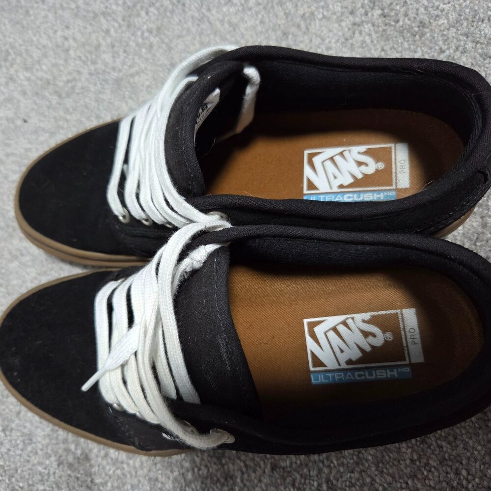 Vans - Picture 3 of 4